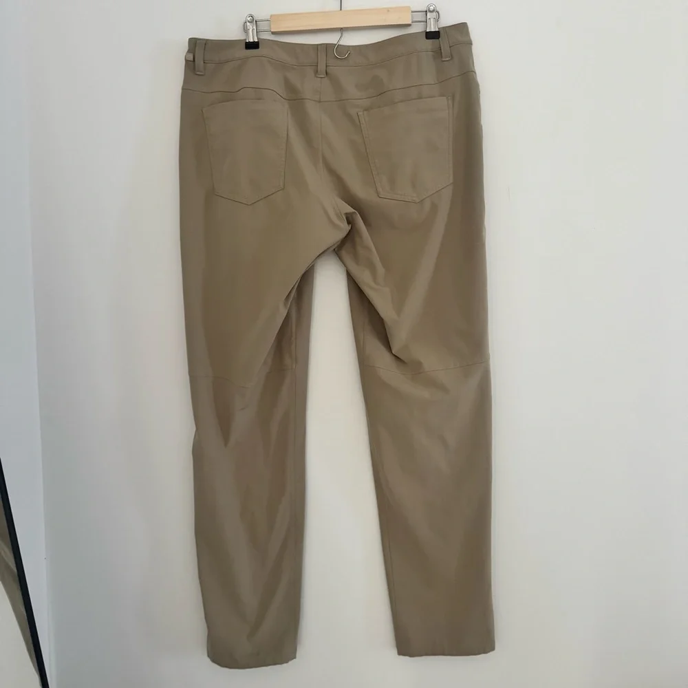 Lululemon ABC Pant Classic 36Wx34L - Picture 3 of 5